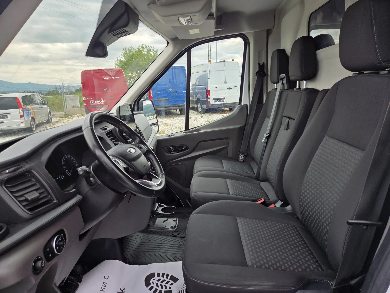 Ford Transit 2.0 TDCi, Навигация, Клима - изображение 9