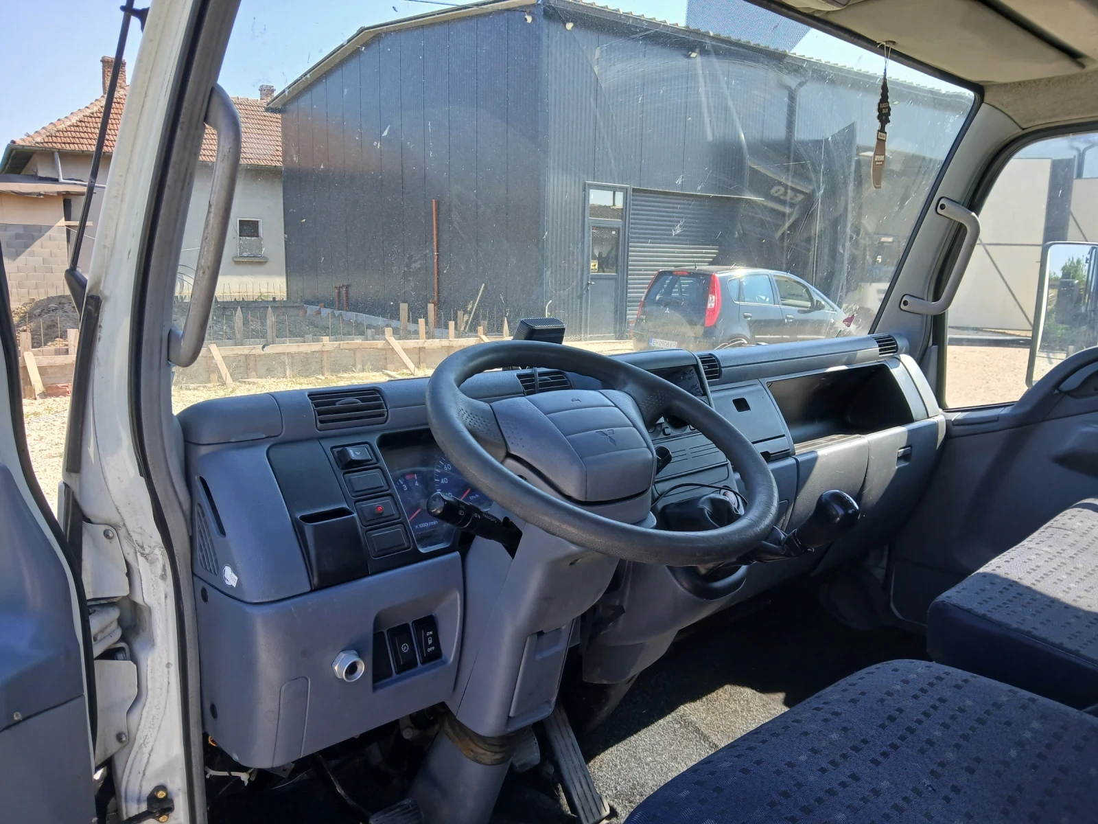 Mitsubishi Canter  - изображение 5