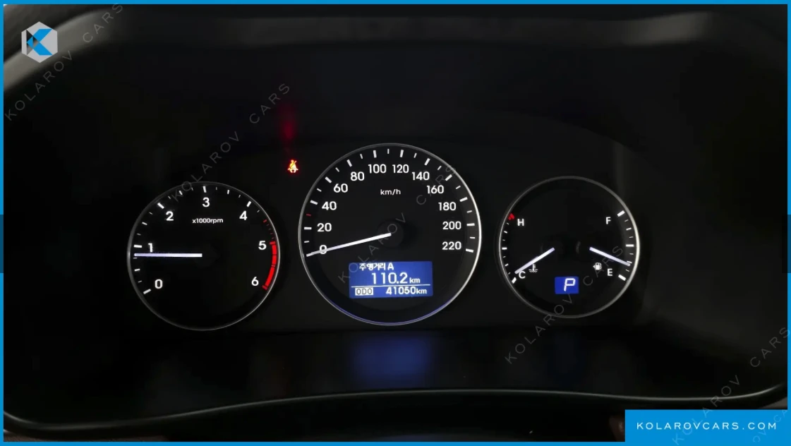 Hyundai Starex 4x4, снимка 6 - Бусове и автобуси - 55333410