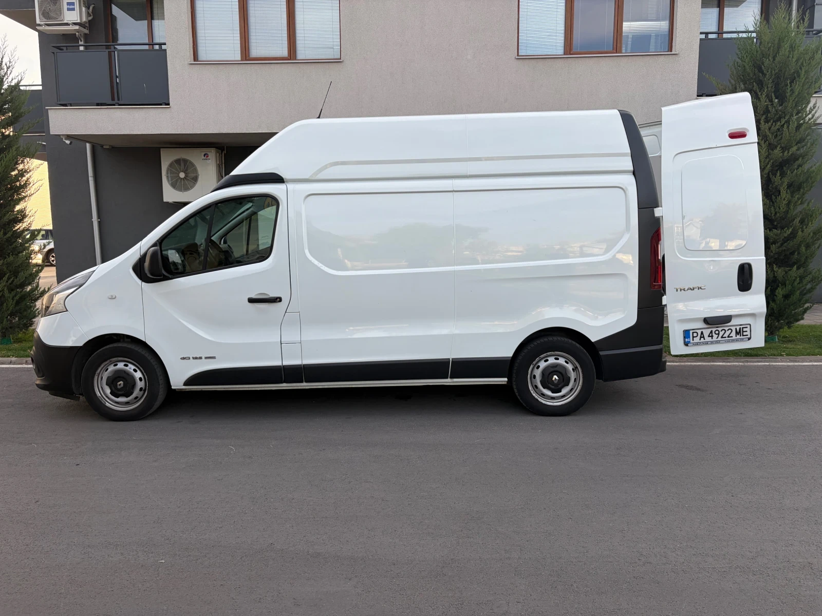 Renault Trafic 1.6 DCI NAVI EVRO 6B, снимка 6 - Бусове и автобуси - 56227911
