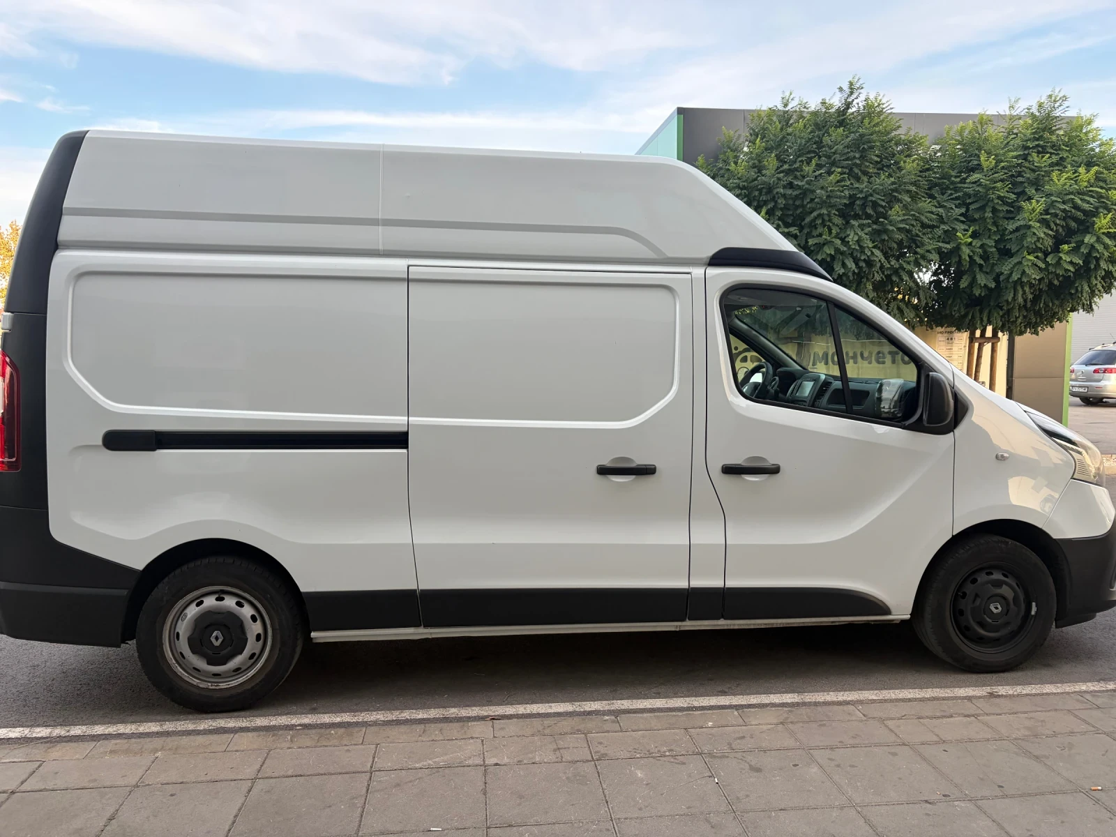 Renault Trafic 1.6 DCI NAVI EVRO 6B, снимка 4 - Бусове и автобуси - 56227911