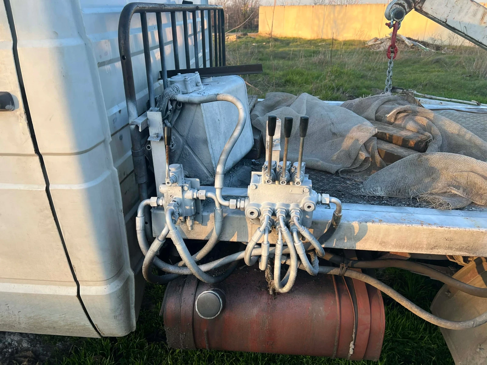 Iveco 3510 2.5 - изображение 7