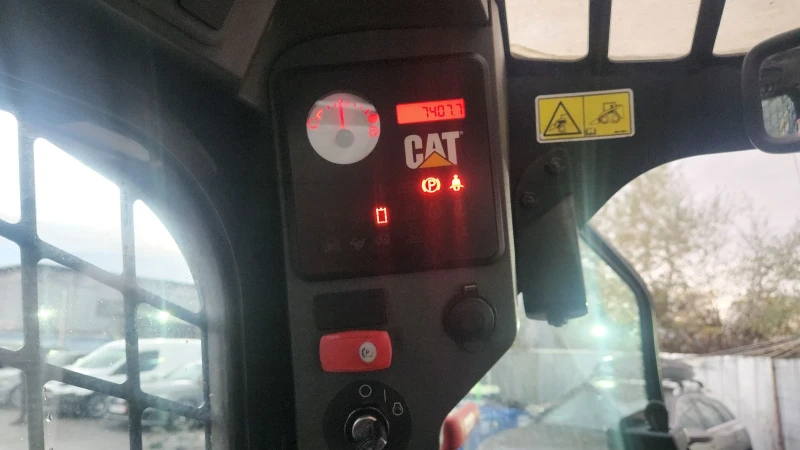 Мини челни товарачи Cat 246C HIGH FLOW КЛИМАТИК ПАРНО, снимка 14 - Индустриална техника - 52471601