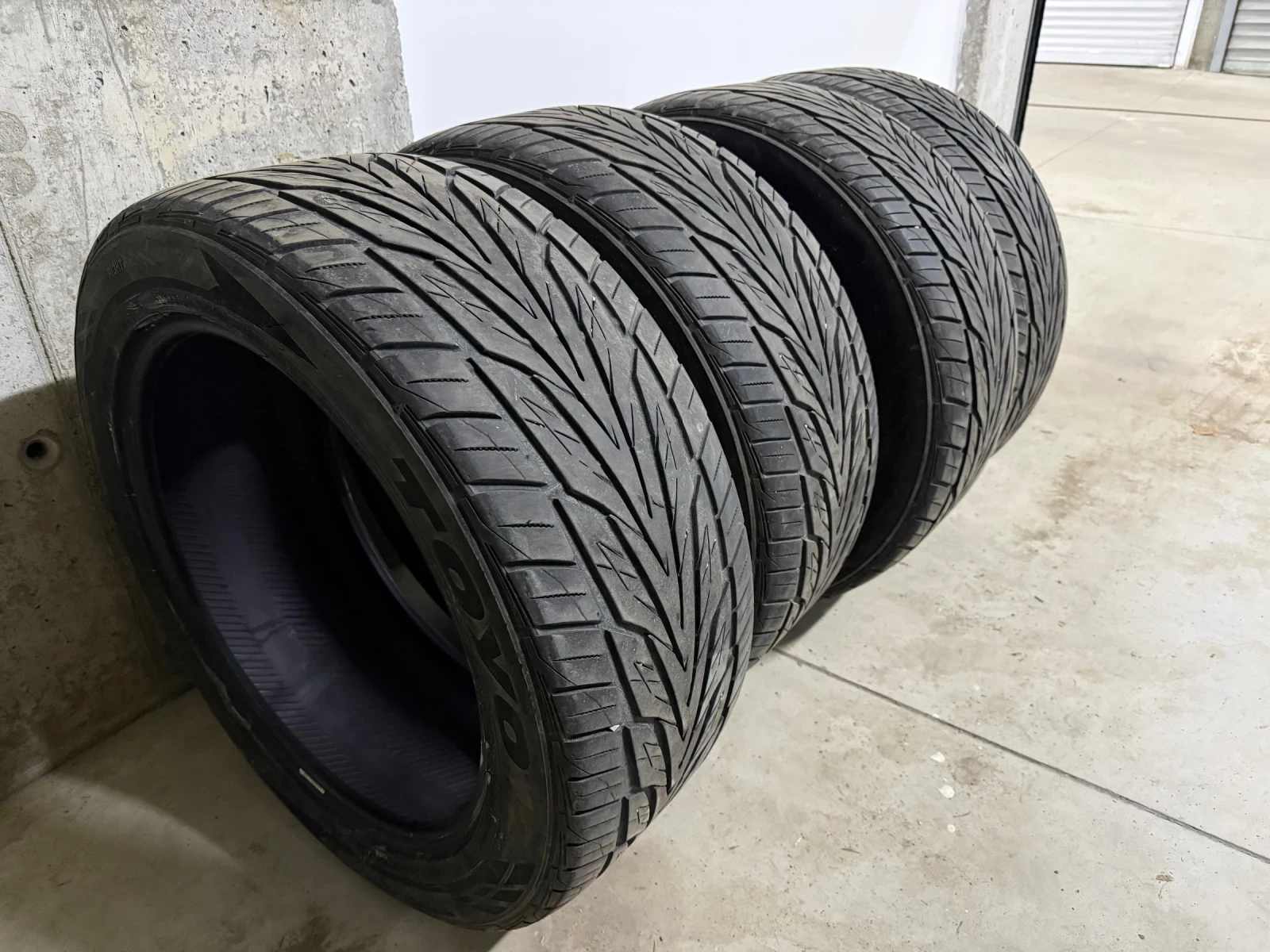 Гуми Всесезонни 275/45R20, снимка 2 - Гуми и джанти - 54990847