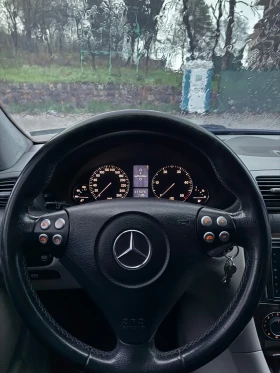 Mercedes-Benz 220, снимка 5