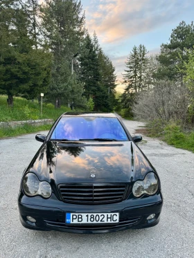 Mercedes-Benz 220, снимка 4
