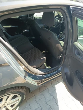 Opel Astra 1.6CDTI, снимка 15