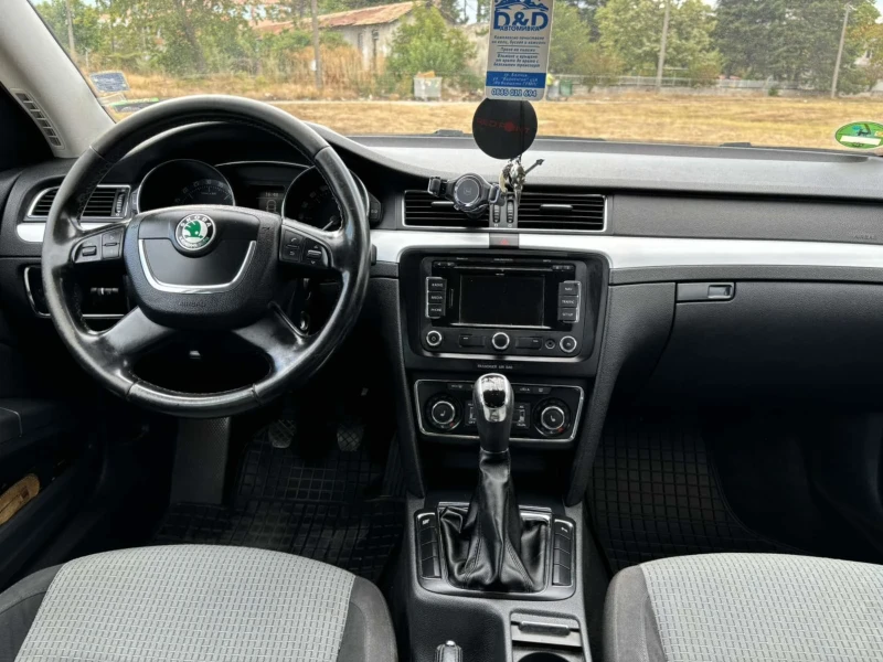 Skoda Superb II 2.0 TDI. 170 кс, снимка 9 - Автомобили и джипове - 46871916