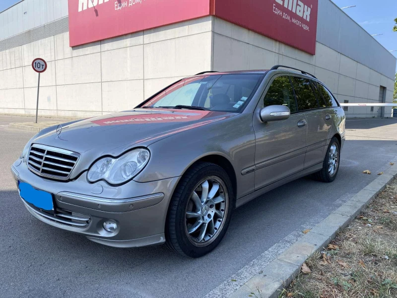 Mercedes-Benz C 350, снимка 2 - Автомобили и джипове - 47489345