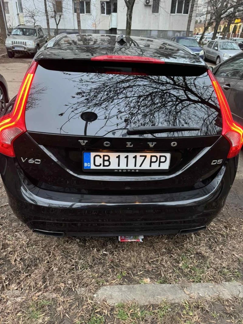 Volvo V60 D5, снимка 4 - Автомобили и джипове - 49433728