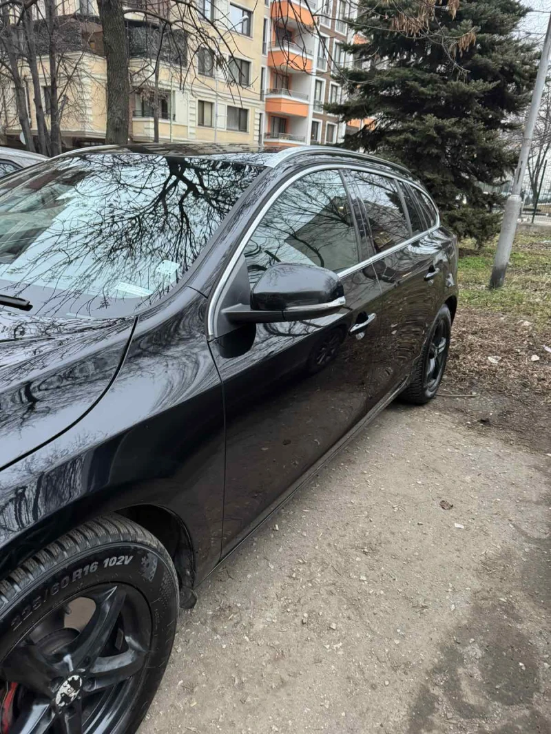 Volvo V60 D5, снимка 7 - Автомобили и джипове - 49433728