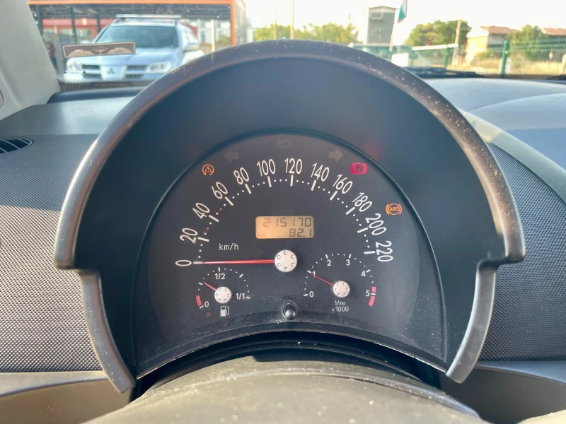 VW New beetle, снимка 7 - Автомобили и джипове - 52624183