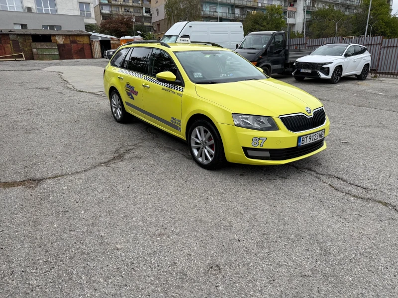 Skoda Octavia 1.6TDI, снимка 3 - Автомобили и джипове - 51887515