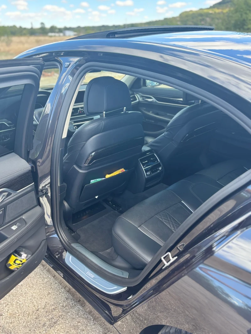BMW 740 xDrive| 95000 хил.км, снимка 9 - Автомобили и джипове - 52042073