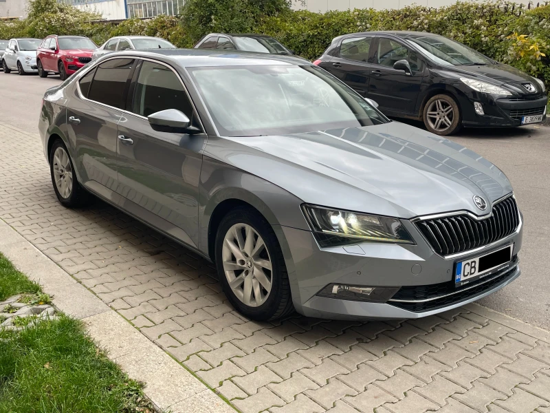 Skoda Superb 2.0TDI Business Edition, снимка 2 - Автомобили и джипове - 52056245