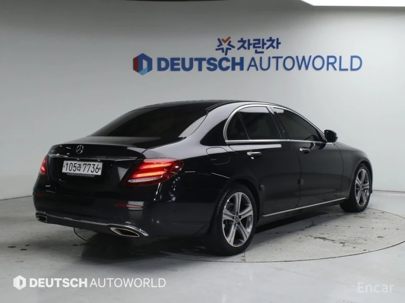 Mercedes-Benz E 300, снимка 2 - Автомобили и джипове - 52992502