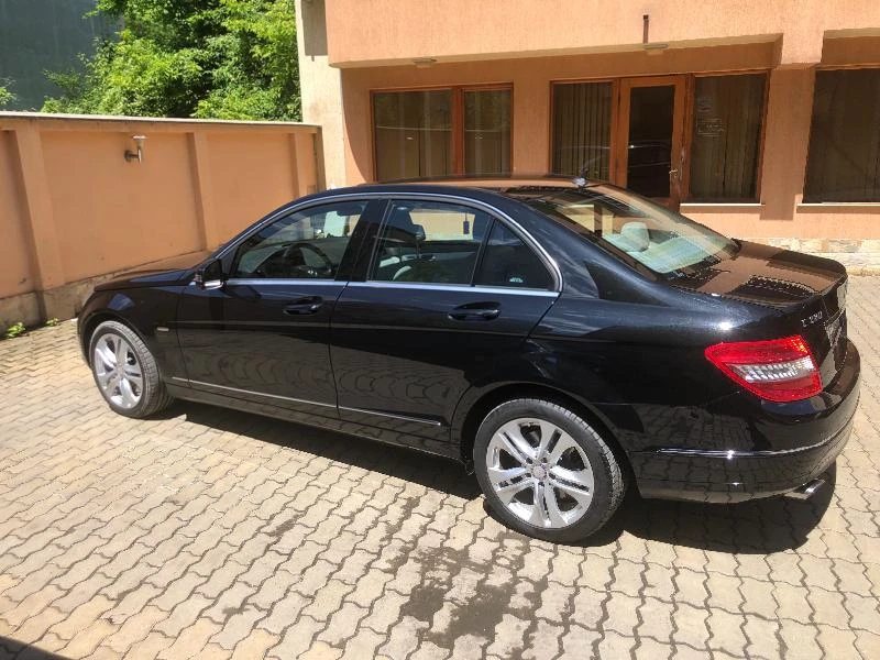 Mercedes-Benz C 320 Avantgarde 7G tronic, снимка 8 - Автомобили и джипове - 46654509