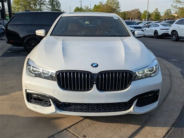 BMW 740 M Pack* Harman Kardon* Пано* HUD* 360 - изображение 2