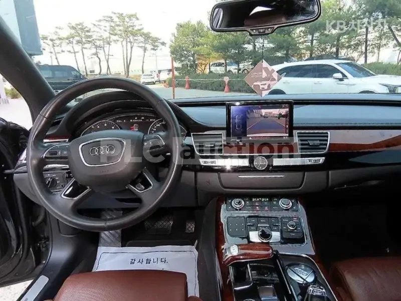 Audi A8 Адаптивно окачване (ECS)* Адаптивен круиз контрол, снимка 3 - Автомобили и джипове - 54076280