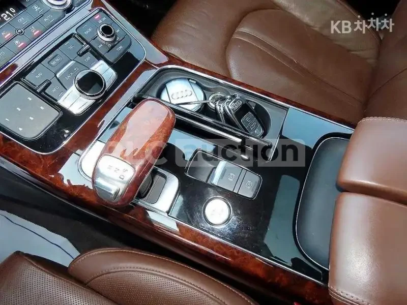 Audi A8 Адаптивно окачване (ECS)* Адаптивен круиз контрол, снимка 10 - Автомобили и джипове - 54076280