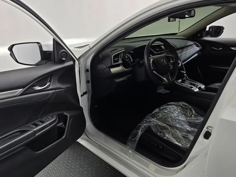Honda Civic 2.0 10Th Generation, снимка 10 - Автомобили и джипове - 54953909