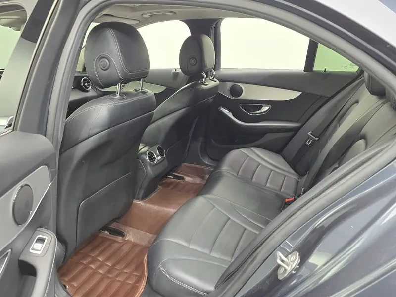 Mercedes-Benz C 220 D Avantgarde, снимка 11 - Автомобили и джипове - 55653881