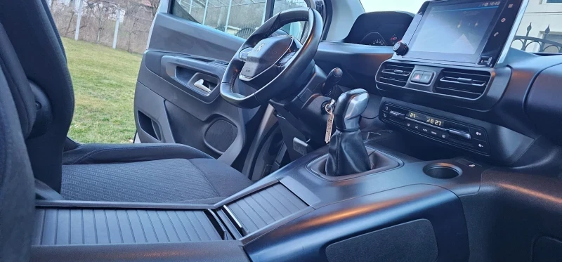Peugeot Rifter, снимка 3 - Автомобили и джипове - 56074355