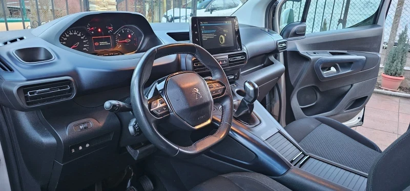 Peugeot Rifter, снимка 4 - Автомобили и джипове - 56074355