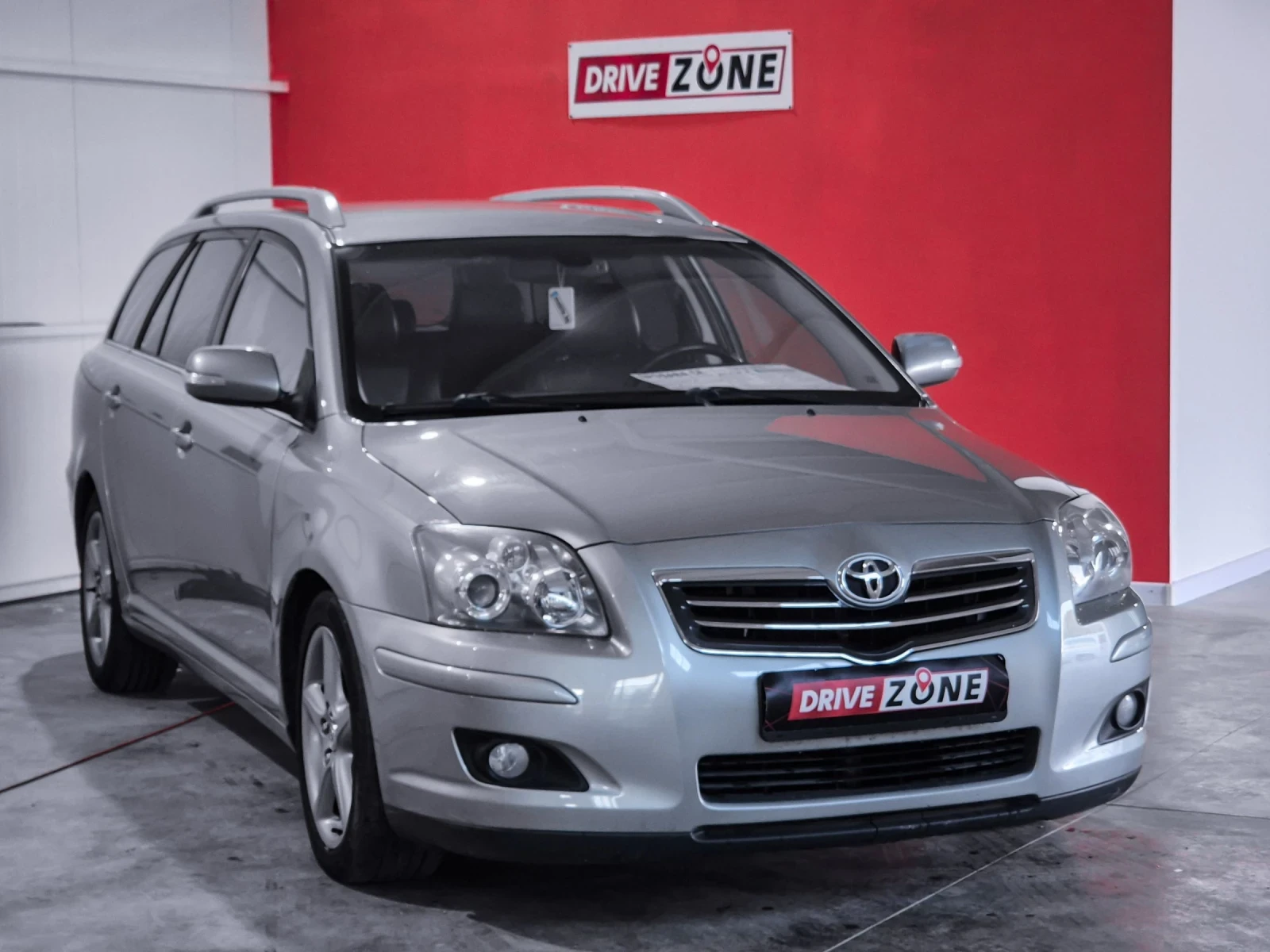 Toyota Avensis 2.2 D4D 177кс ТОП | Перфектна | Всички екстри, снимка 1