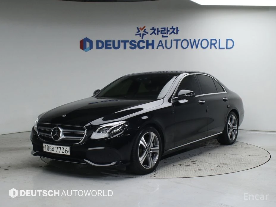 Mercedes-Benz E 300, снимка 1