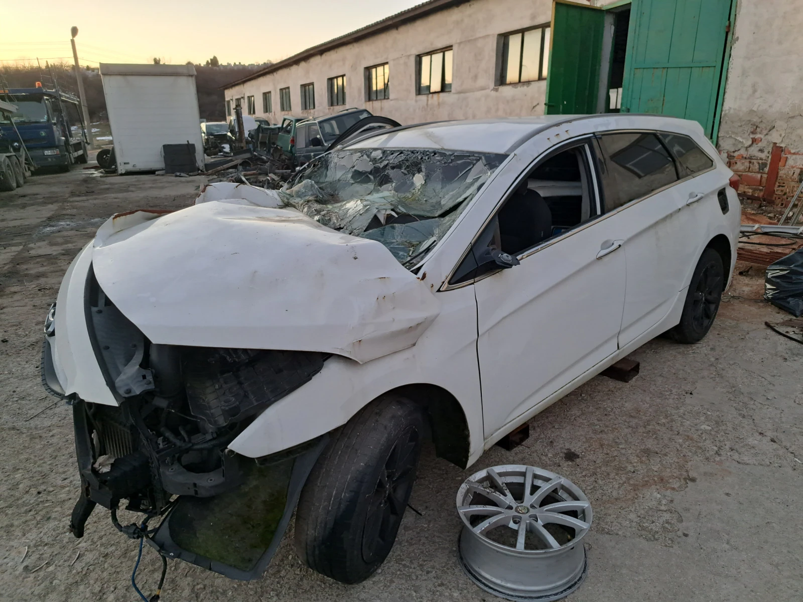 Hyundai I40 1.7CRDI АВТОМАТИК НА ЧАСТИ - изображение 7