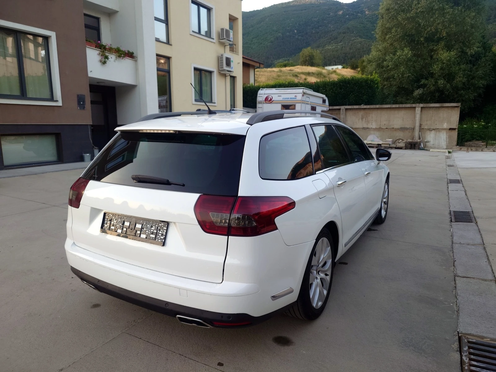 Citroen C5 2.0BlueHDI 181 - изображение 5