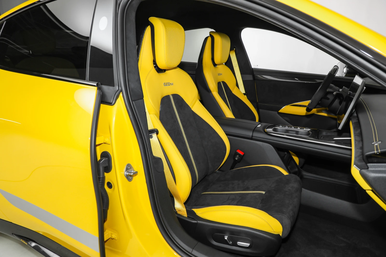 Xiaomi SU7 Ultra | Mobile.bg � ����������� 13