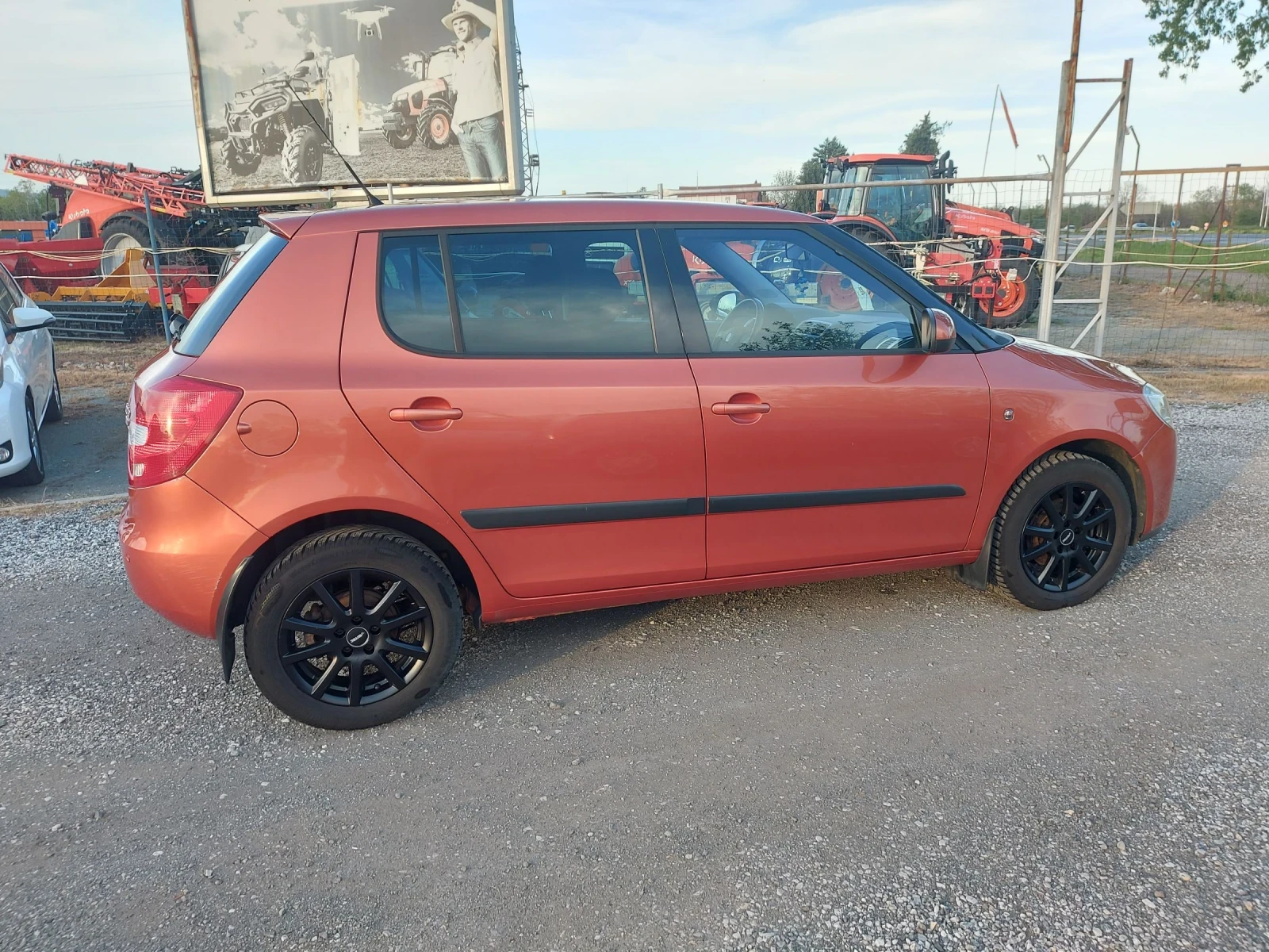 Skoda Fabia 1.6  82669км. - изображение 4