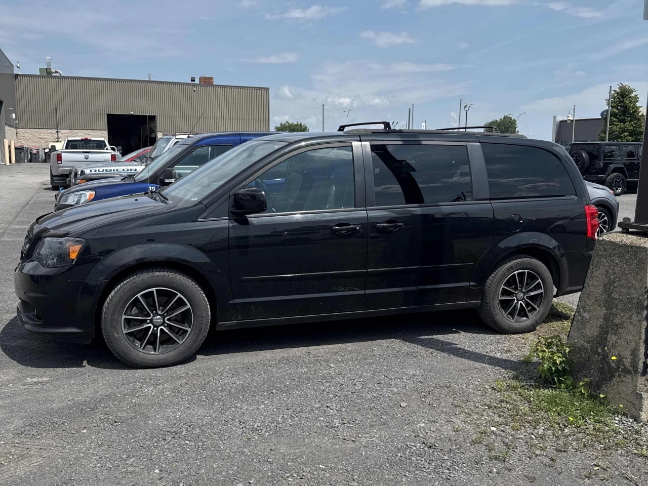 Dodge Caravan GT - изображение 3