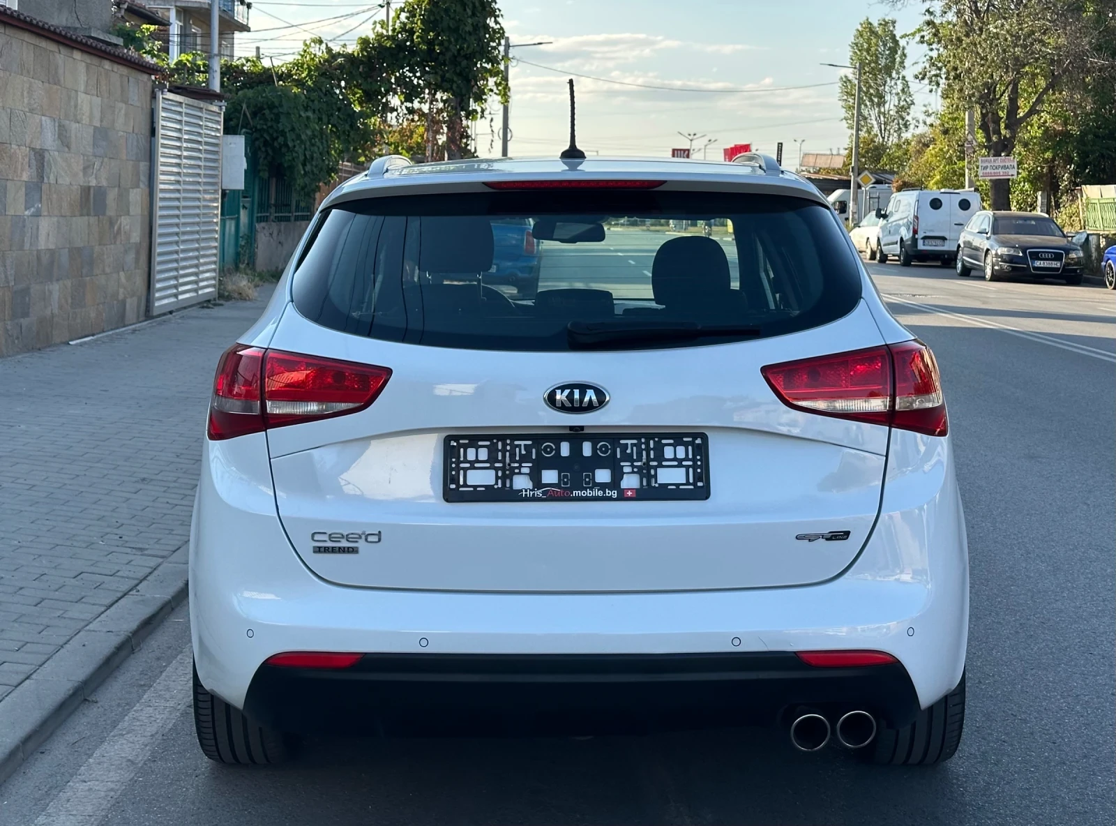 Kia Ceed 1, 6 CRDI. GT-Line/ Автоматик/Нов внос Швейцария ! - изображение 4