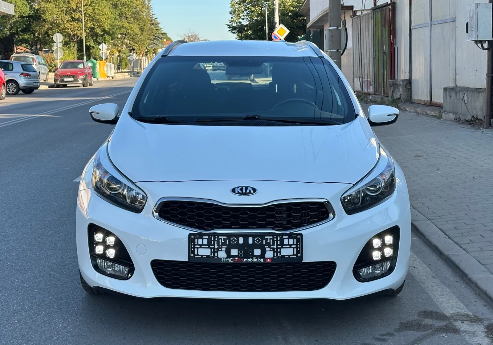 Kia Ceed 1, 6 CRDI. GT-Line/ Автоматик/Нов внос Швейцария ! - изображение 8