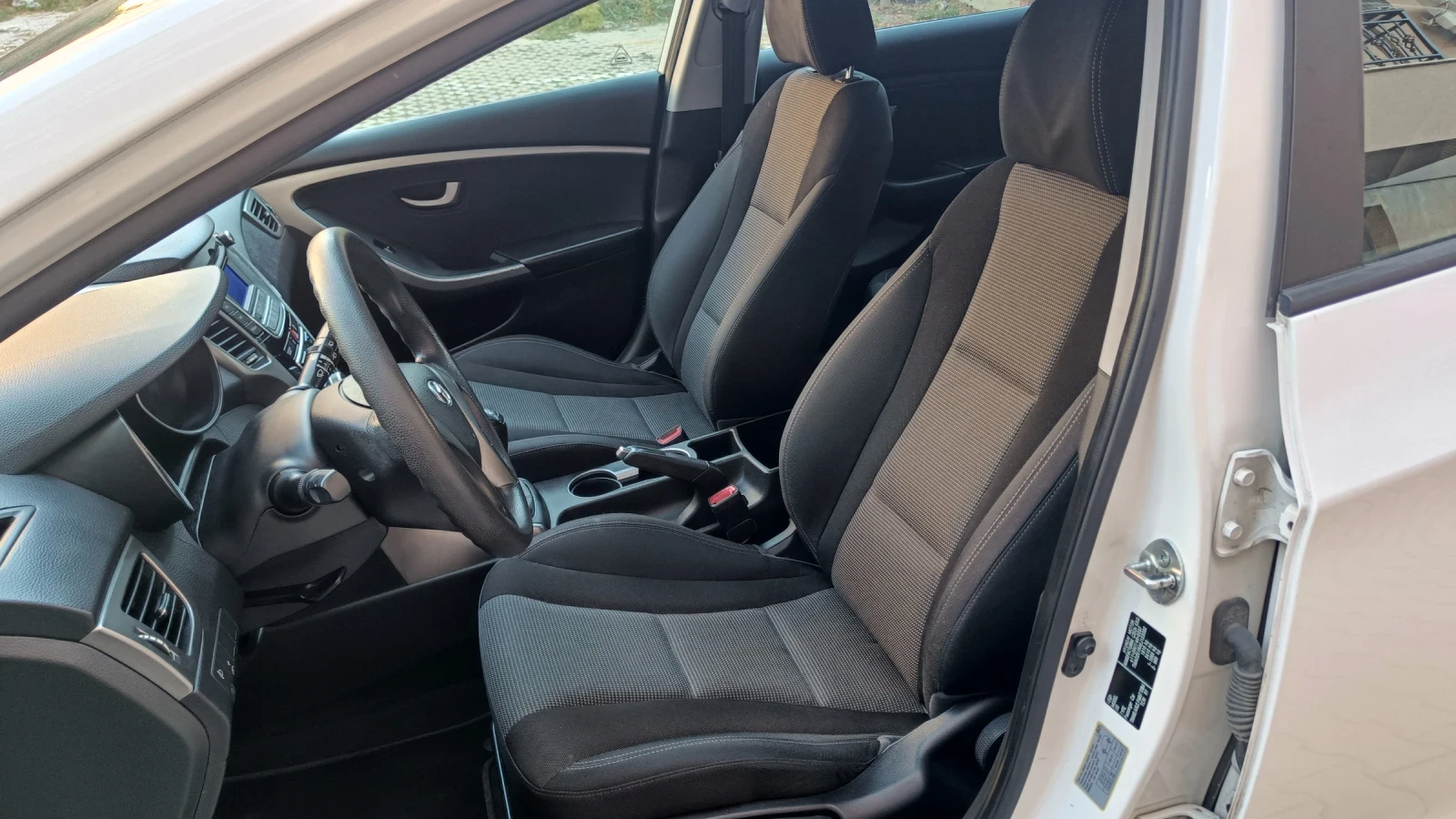 Hyundai I30 1.4CRDI/90к.с/6ск./EU5 - изображение 9
