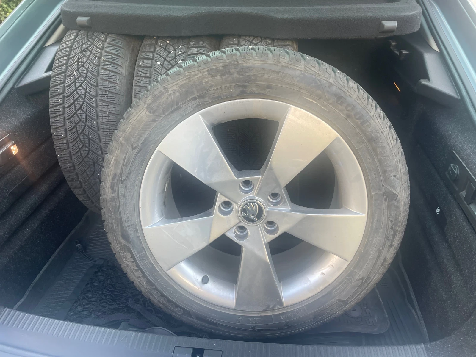 Skoda Superb 2.0TDI Business Edition | Mobile.bg   16