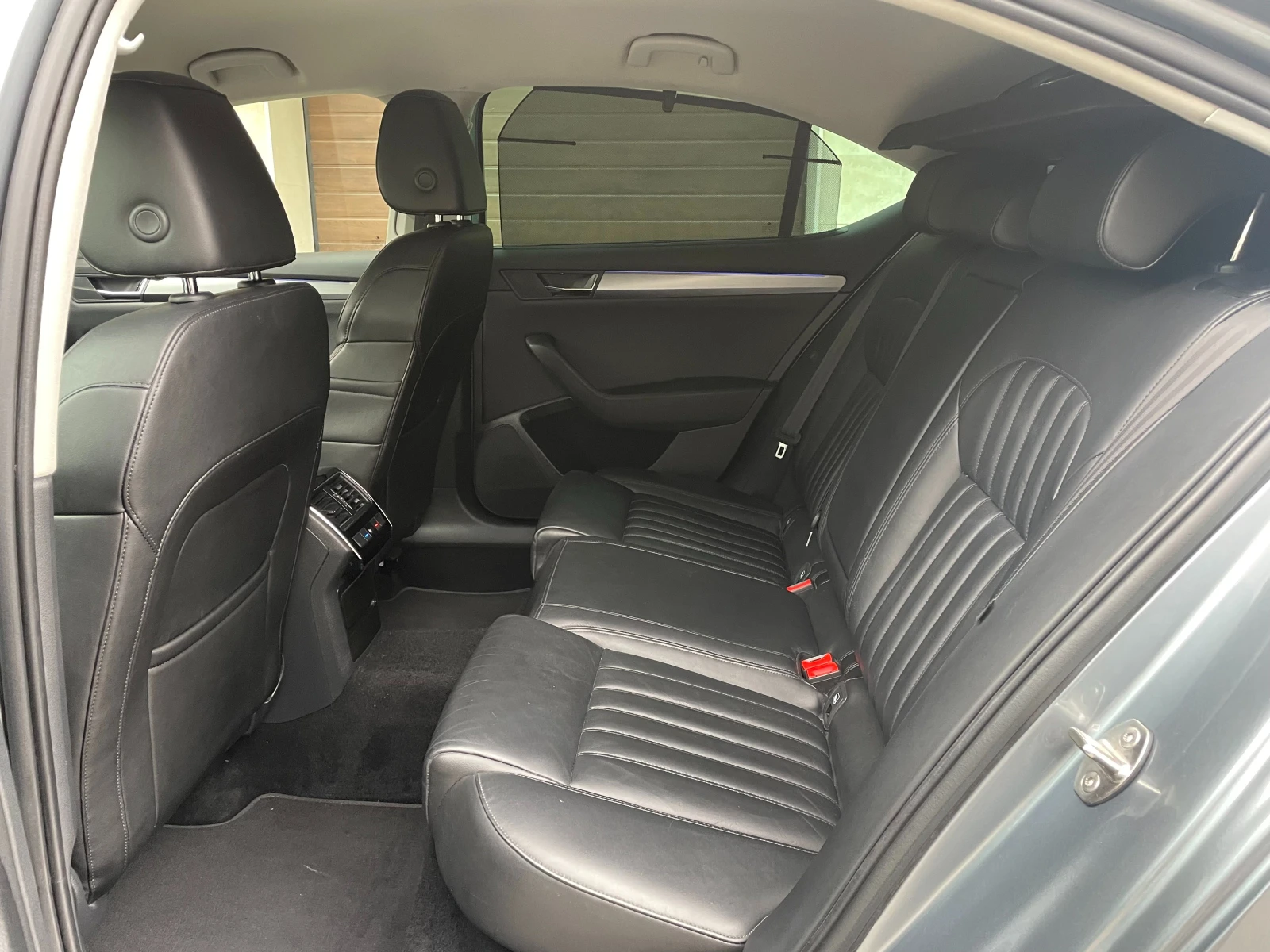 Skoda Superb 2.0TDI Business Edition | Mobile.bg   12