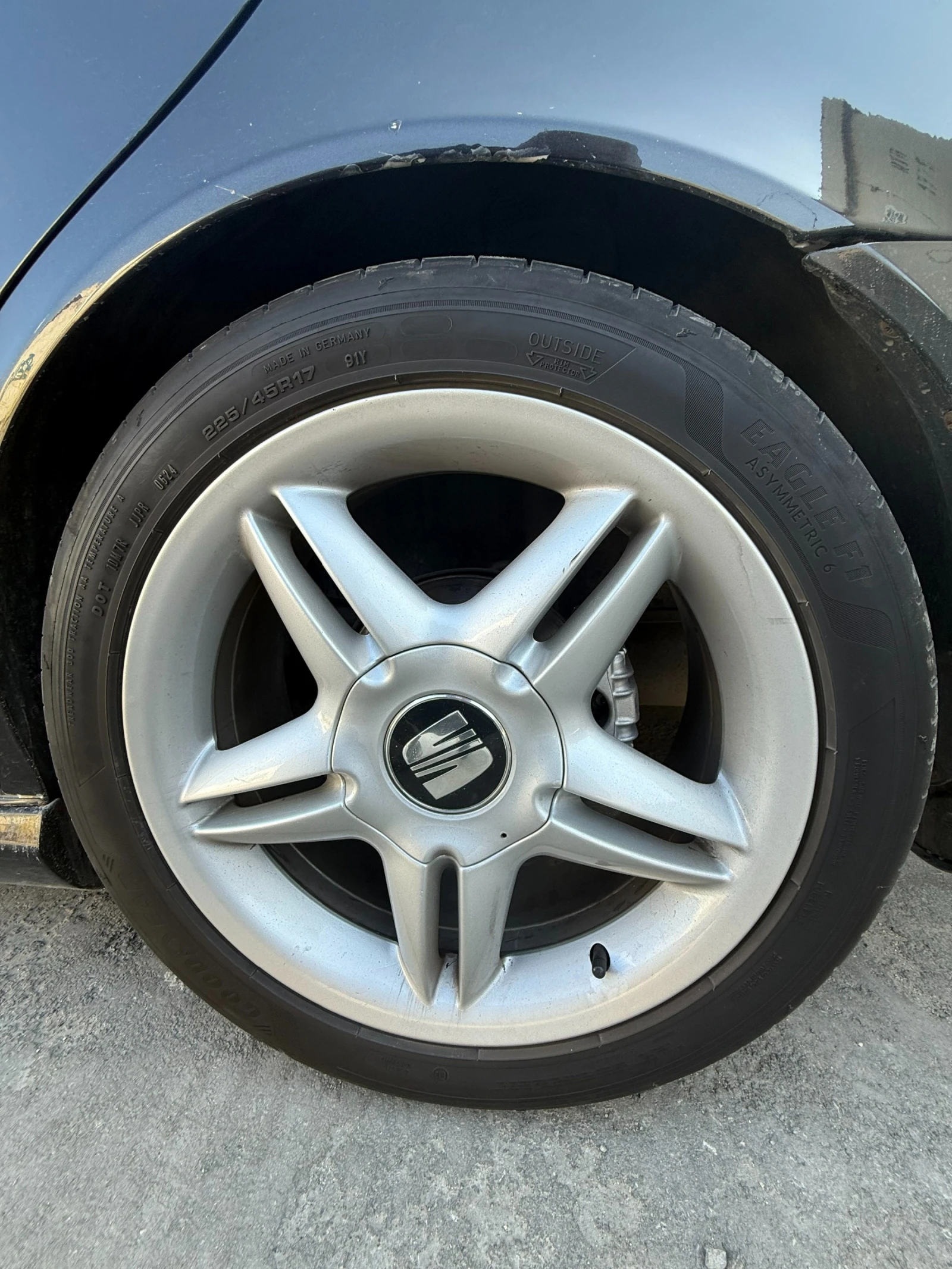 Seat Leon, снимка 10 - Автомобили и джипове - 53851786