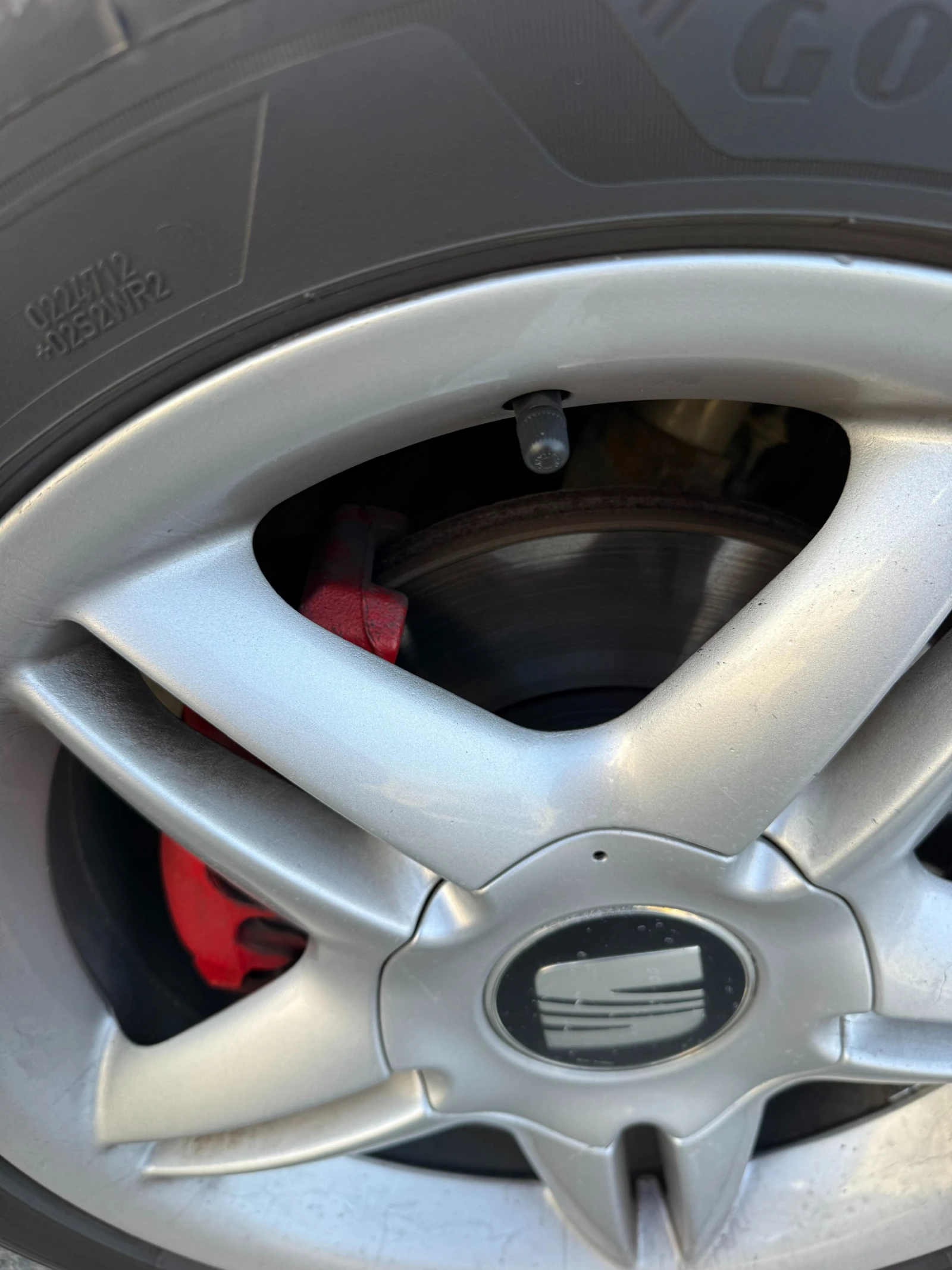 Seat Leon, снимка 9 - Автомобили и джипове - 53851786