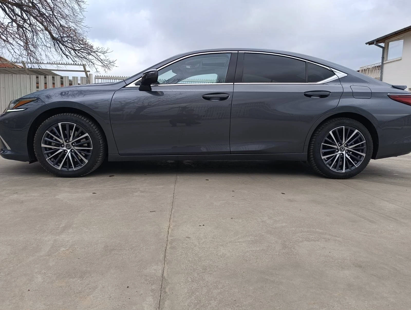 Lexus ES 300 Hybrid , снимка 5 - Автомобили и джипове - 53937043