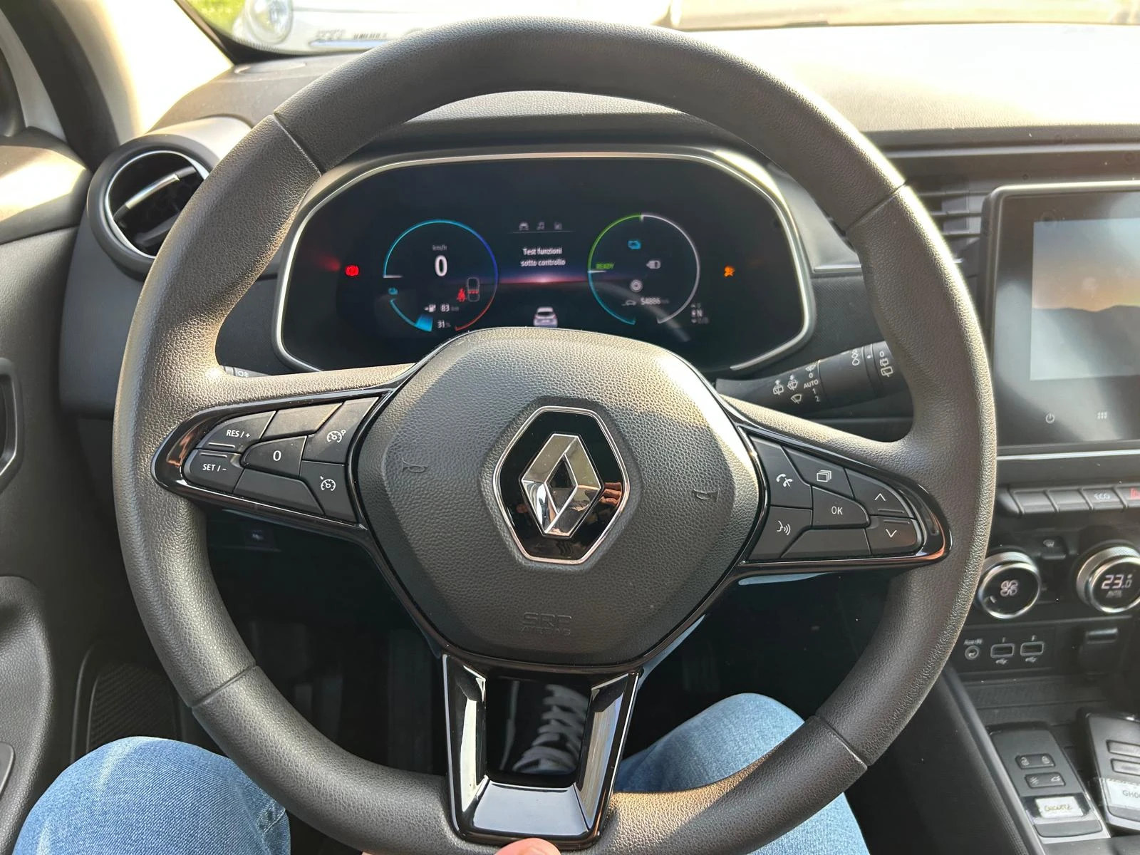 Renault Zoe  Life, снимка 12 - Автомобили и джипове - 53974721