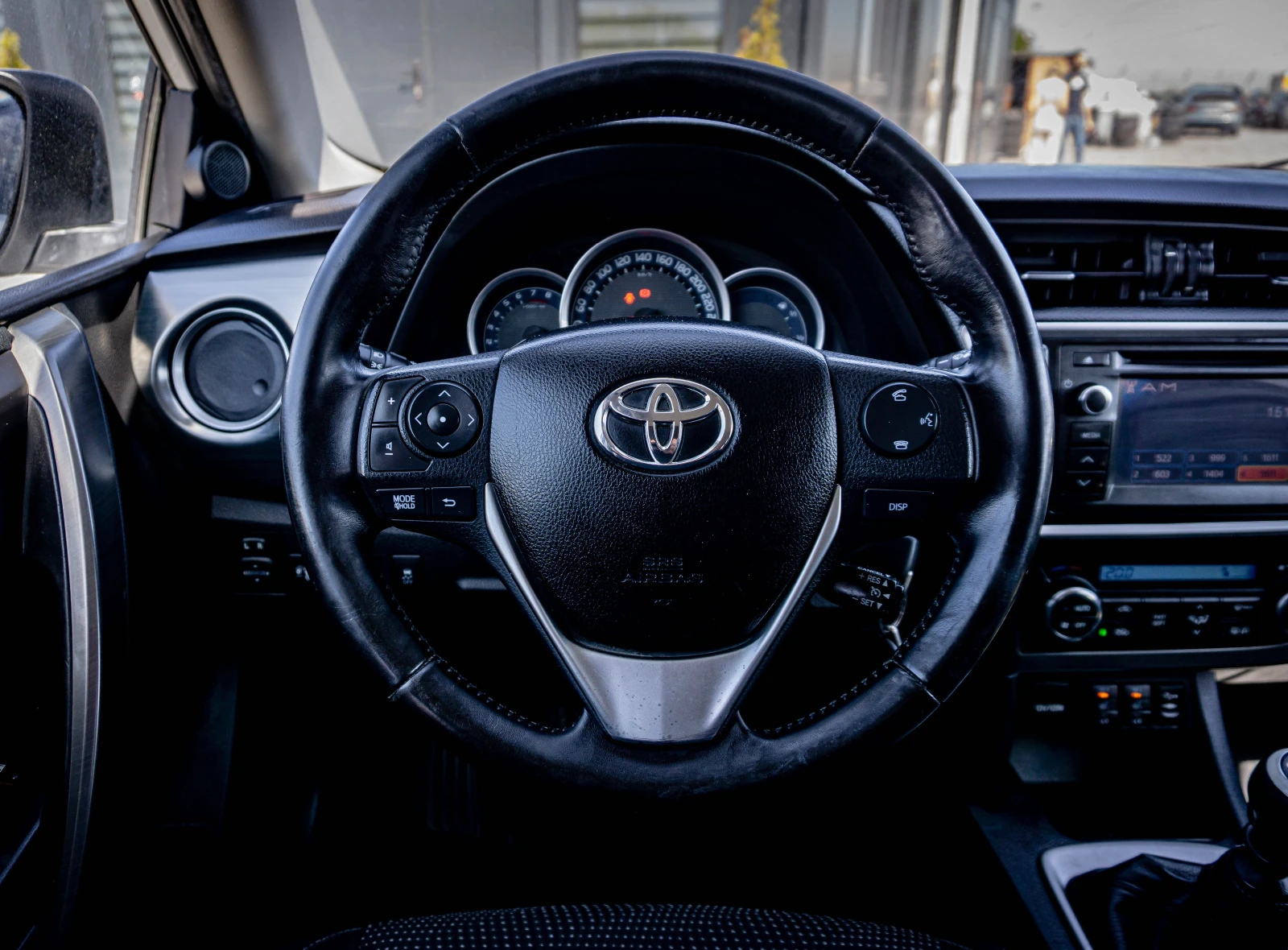 Toyota Auris 1.6 ������ ���� ����� | �������� | Mobile.bg � ����������� 9