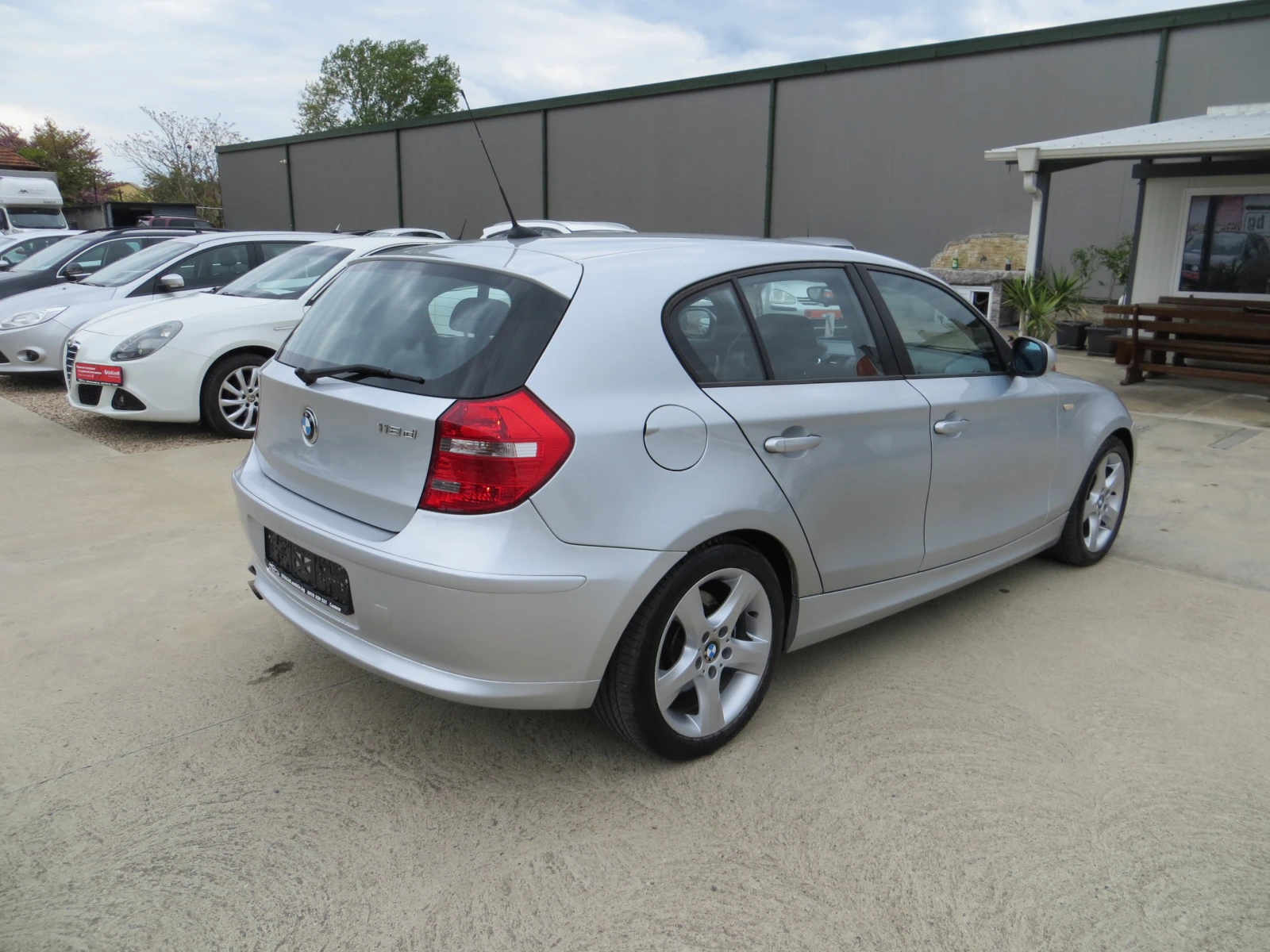 BMW 118 2.0D-Сервизна история Евро 5А, снимка 4 - Автомобили и джипове - 54386154
