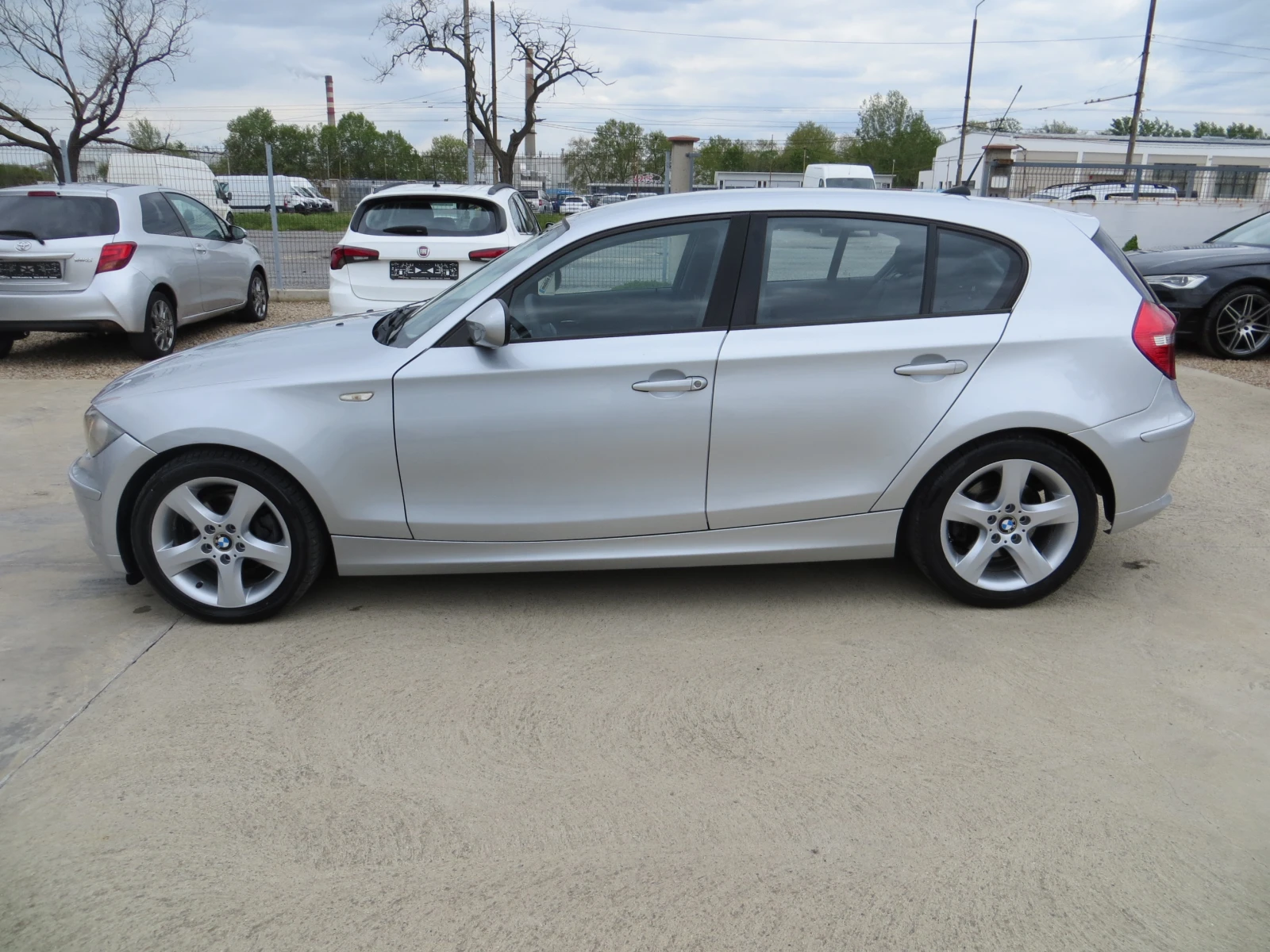 BMW 118 2.0D-Сервизна история Евро 5А, снимка 7 - Автомобили и джипове - 54386154