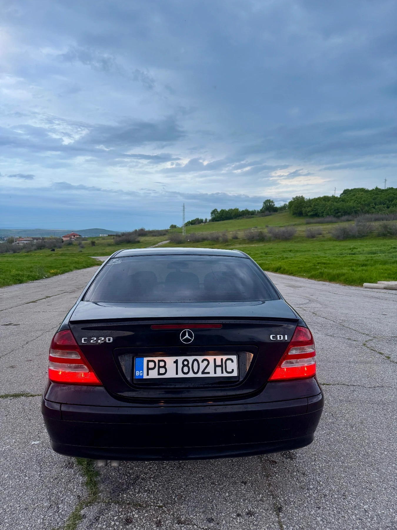 Mercedes-Benz 220, снимка 2 - Автомобили и джипове - 54391722