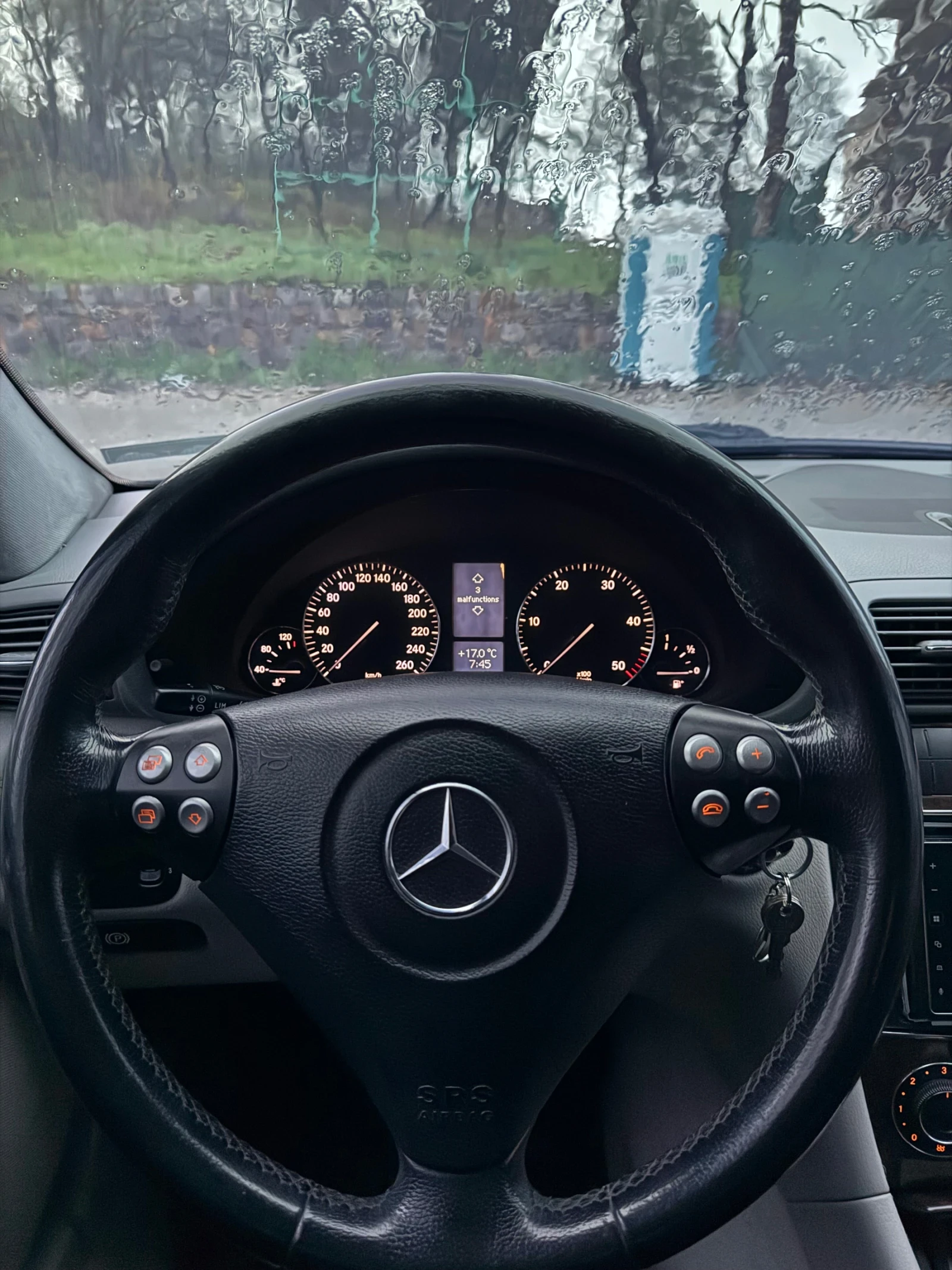 Mercedes-Benz 220, снимка 5 - Автомобили и джипове - 54391722