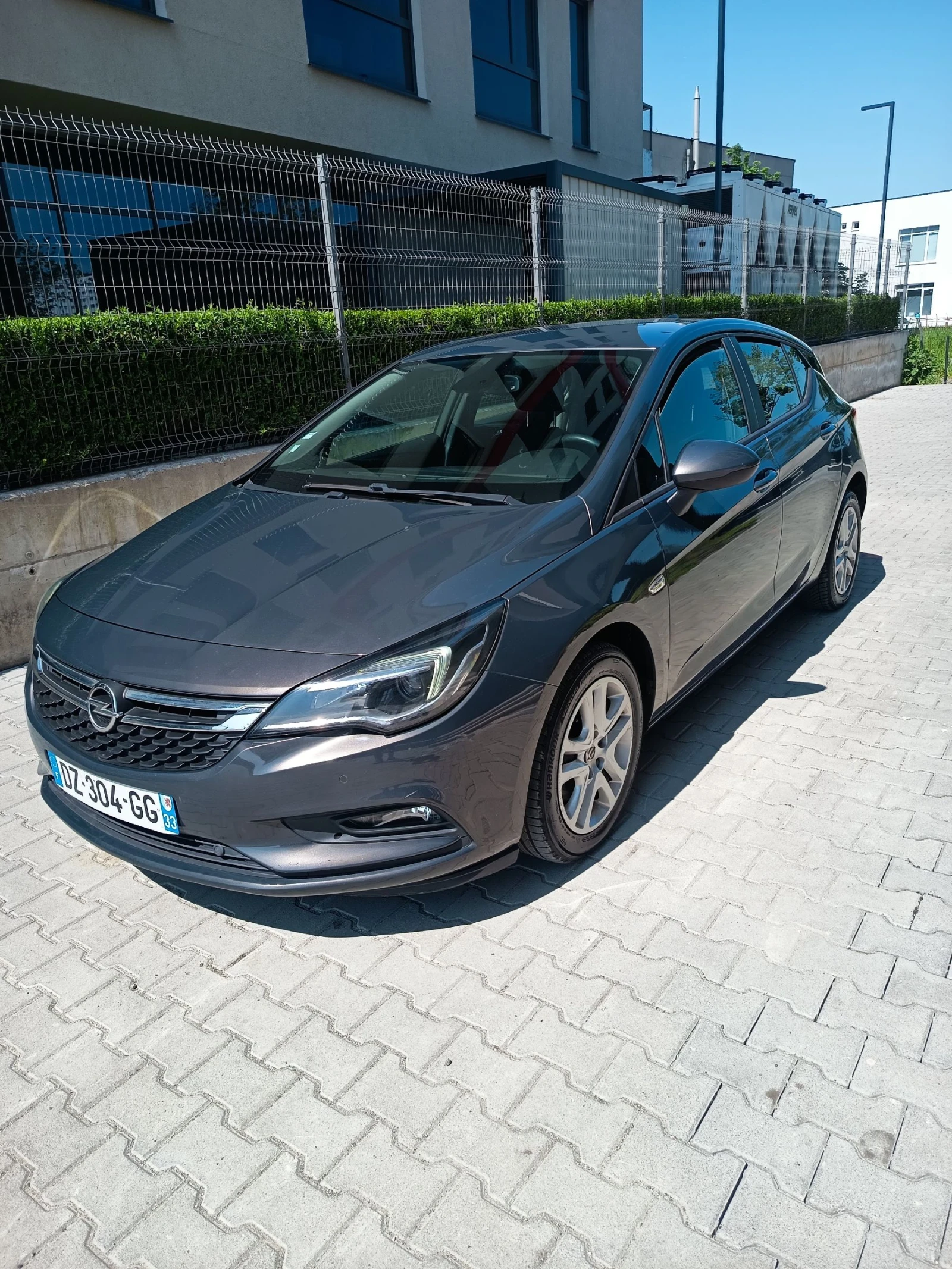 Opel Astra 1.6CDTI, снимка 2 - Автомобили и джипове - 54861933